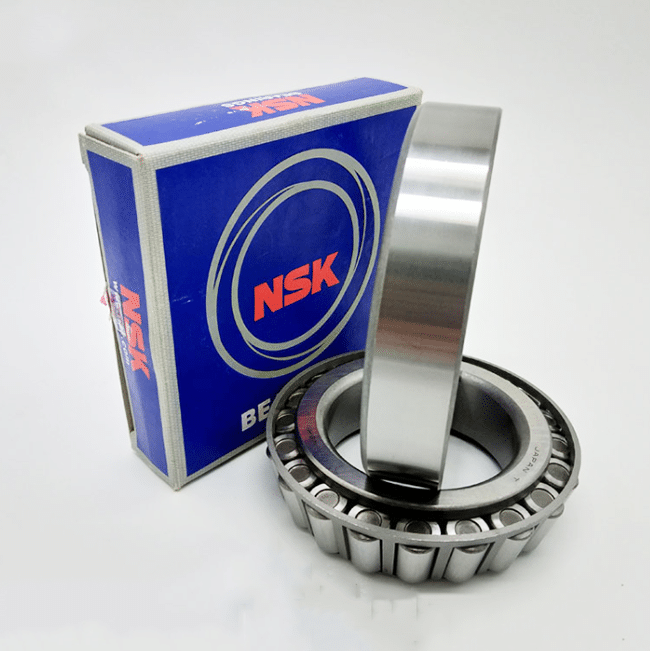 NSK High Quality 30302 HR30302J Tapered Roller Bearing