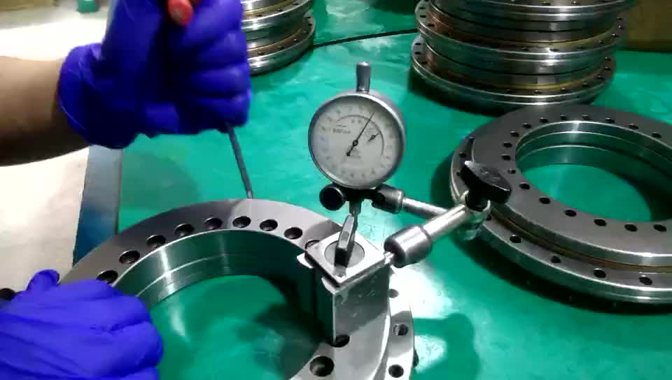 Ru297 crossed roller bearings thk precision slewing ring bearings turntable bearing