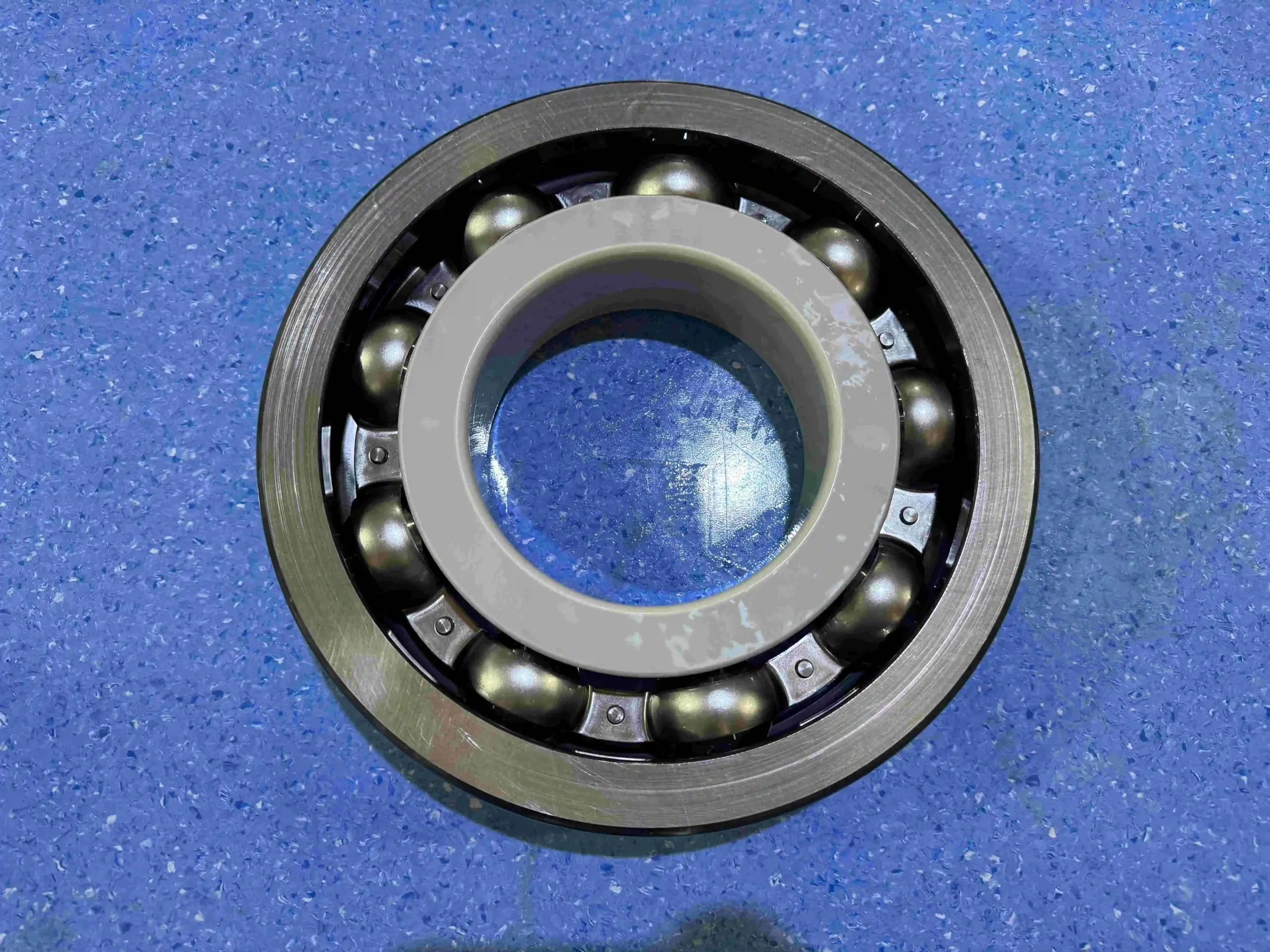 6218 6220 6224 C3 VL0241 Customizable deep groove ball insulated bearings from China Jiuxing