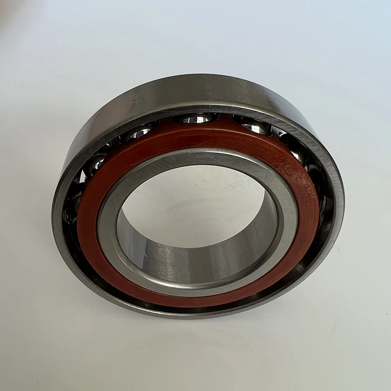 High performance single row angular contact ball bearing 7210AC