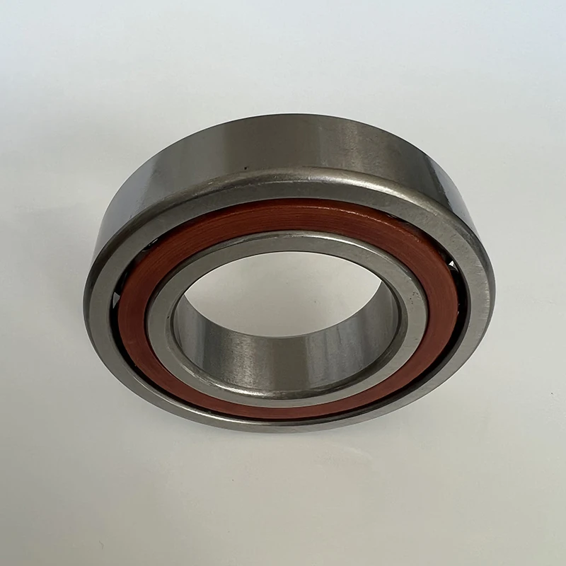 High performance single row angular contact ball bearing 7210AC