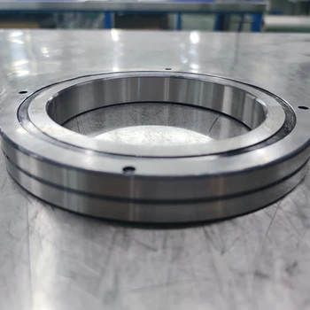 Axial radial cross roller bearing rb60040