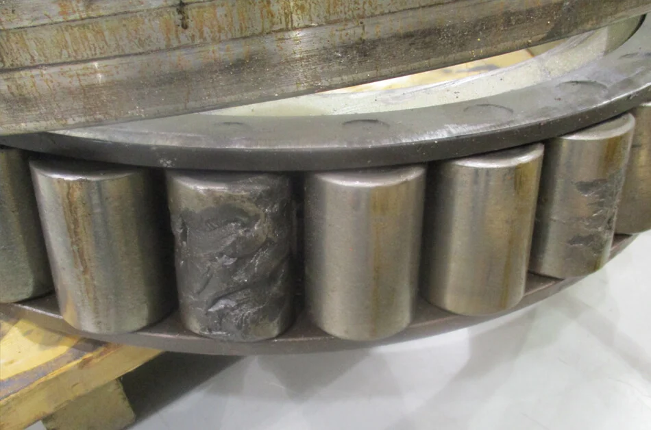 Diagram showing bearing cracks in cylindrical roller bearings.